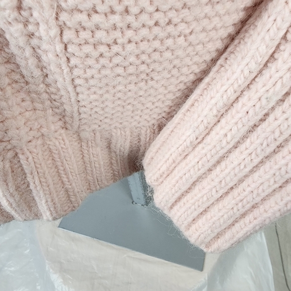 Banana Republic Balletcore Chunky Blush  Alpace Wool Turtleneck Sweater Medium - Picture 7 of 14